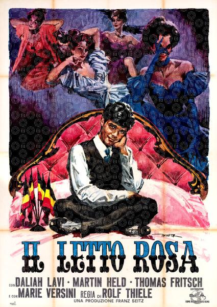 Black-White-Red Four Poster