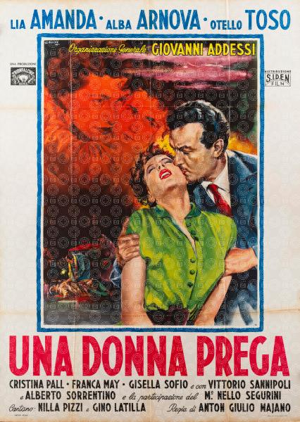Una donna prega
